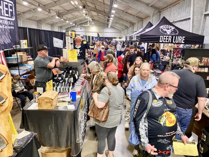 The outdoors beckon: Ohio River Hunting and Fishing Expo sees crowds